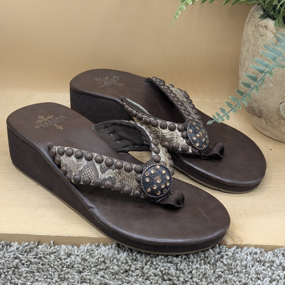 Gypsy Sole Crossed Freesom Women's Size 8 Leather Lift Sandals Flip Flops